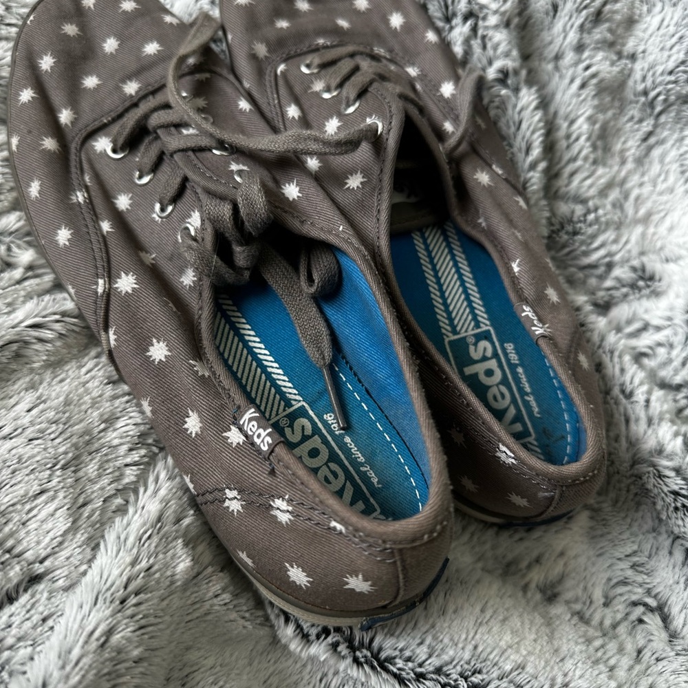 Keds - Picture 2 of 3